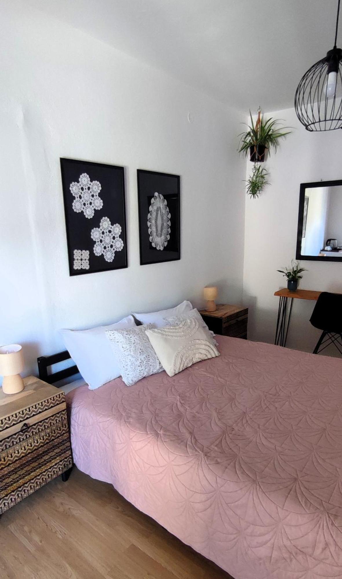 Guest House Vuljan Хвар Екстериор снимка